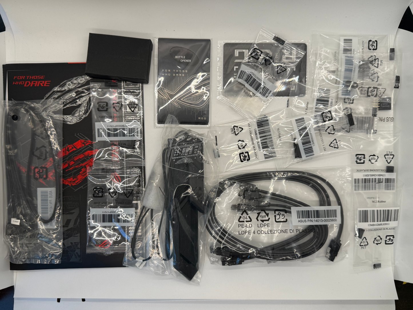 ASUS ROG CROSSHAIR X870E HERO AMD AM5 ATX DDR5 WIFI 7 gaming motherboard