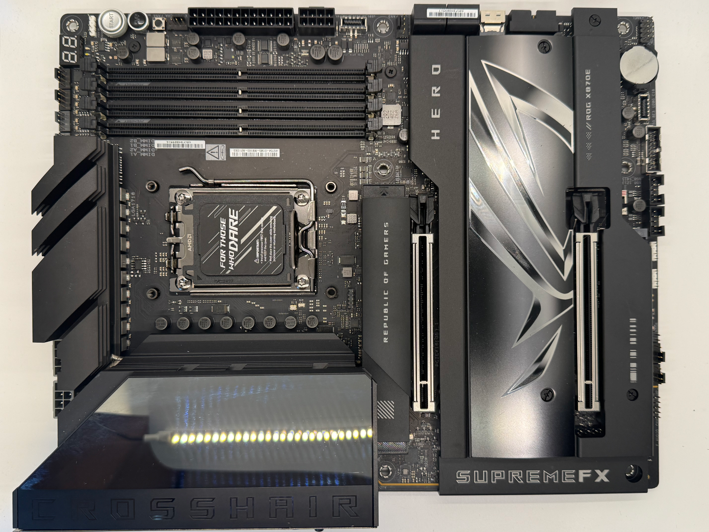 ASUS ROG CROSSHAIR X870E HERO AMD AM5 ATX DDR5 WIFI 7 gaming motherboard