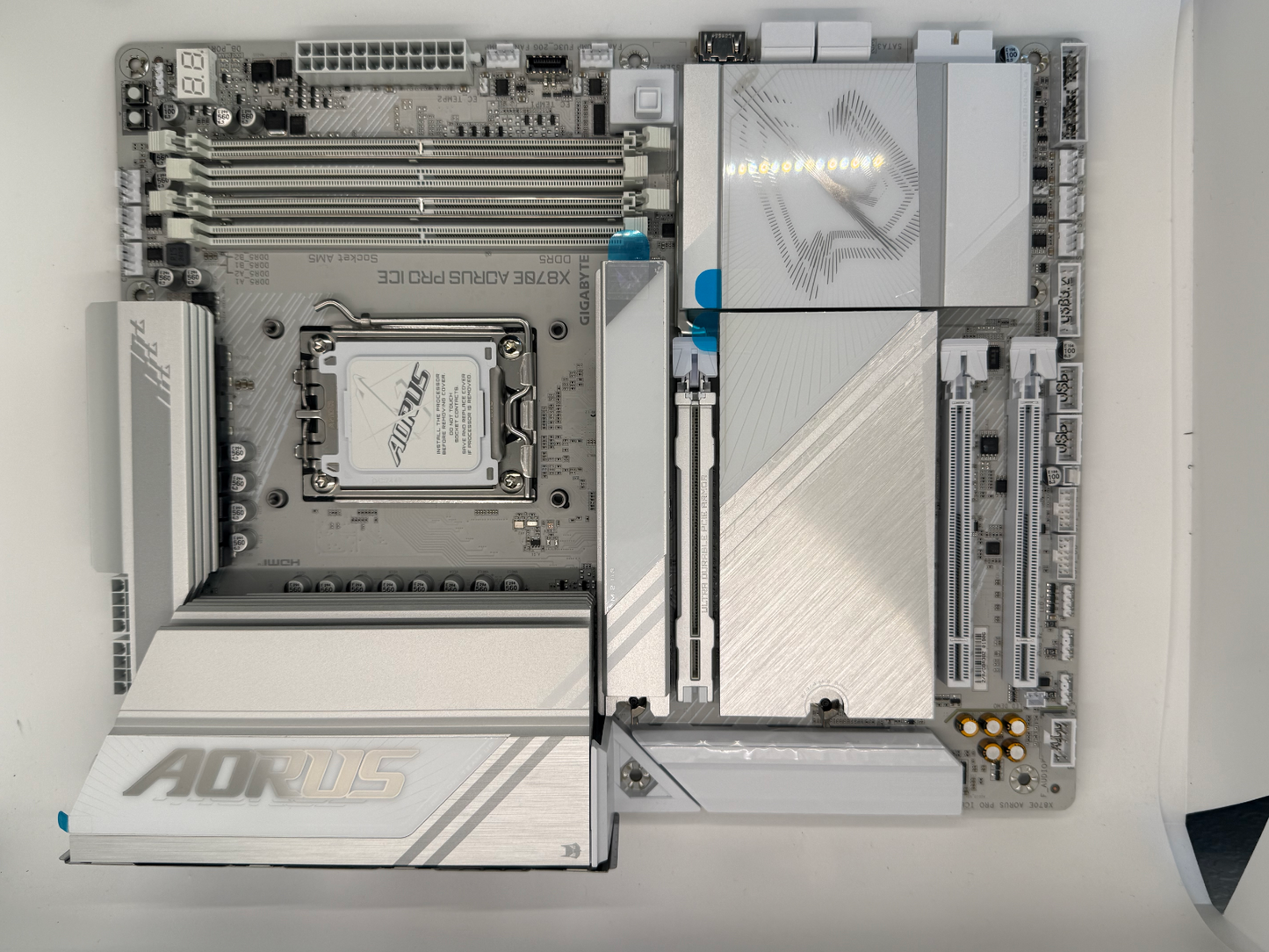 GIGABYTE X870E AORUS PRO ICE AMD AM5 LGA 1718 Motherboard ATX DDR5