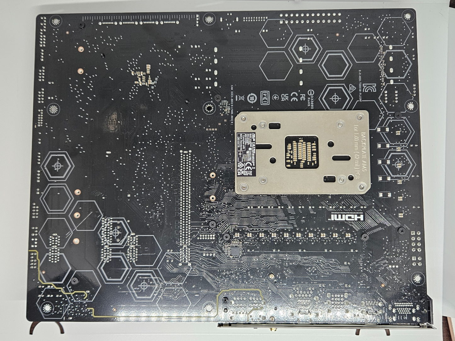 ASUS TUF GAMING B650-PLUS WIFI AMD B650 AM5 DDR5 PCIE 5.0 motherboard DAMAGED