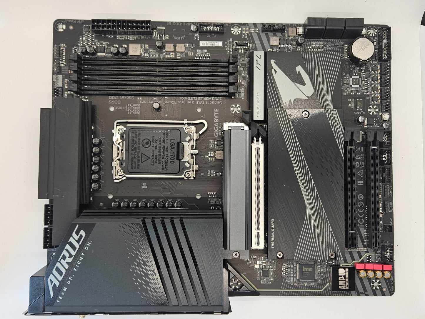 GIGABYTE Z790 AORUS Elite AX LGA 1700 Intel Z790 DDR5 ATX Motherboard