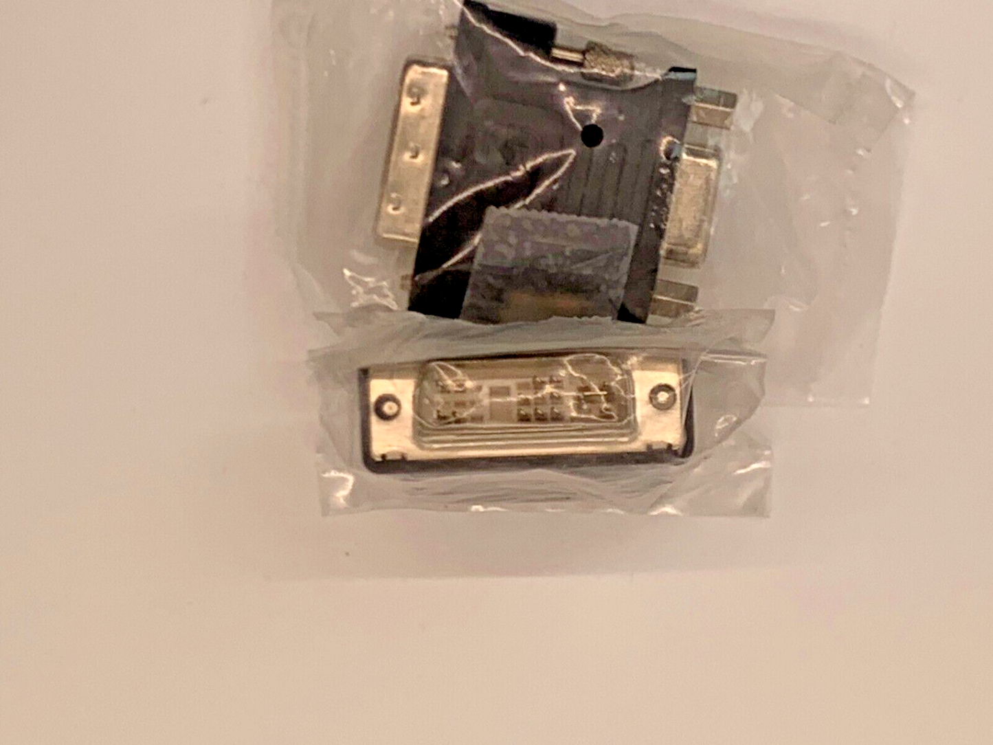 HP 612330-002 DVI-A MALE TO VGA FEMALE ADAPTER