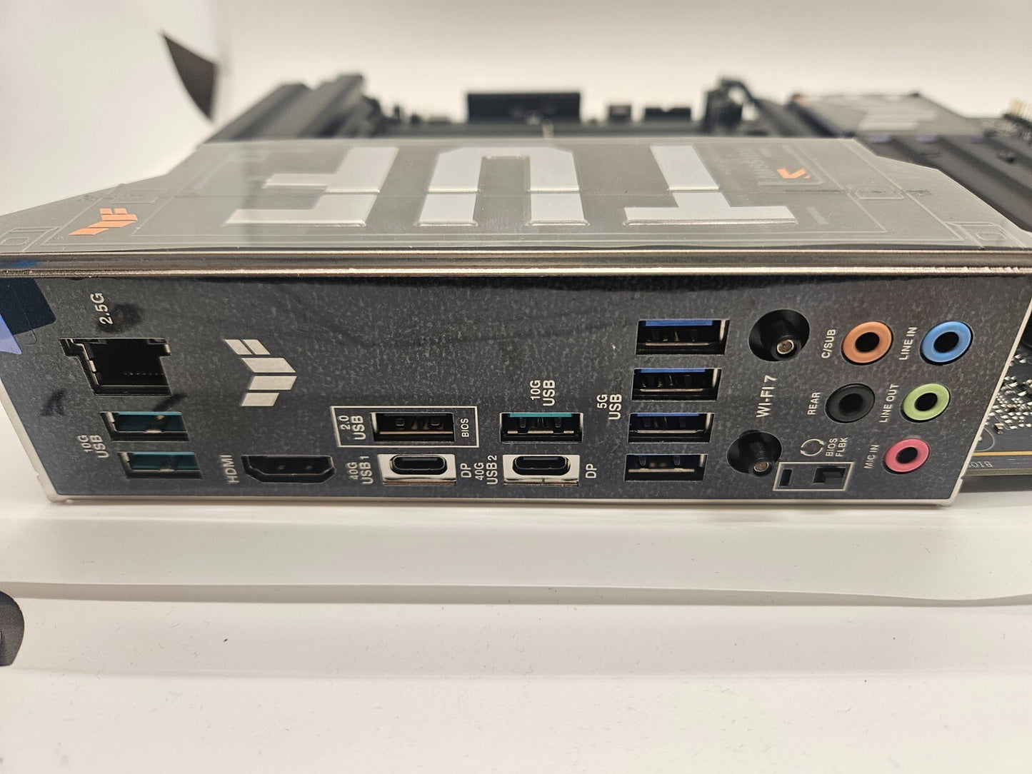 ASUS TUF Gaming X870-PLUS WiFi AMD AM5 X870 DDR5 PCIE 5.0 ATX gaming Motherboard