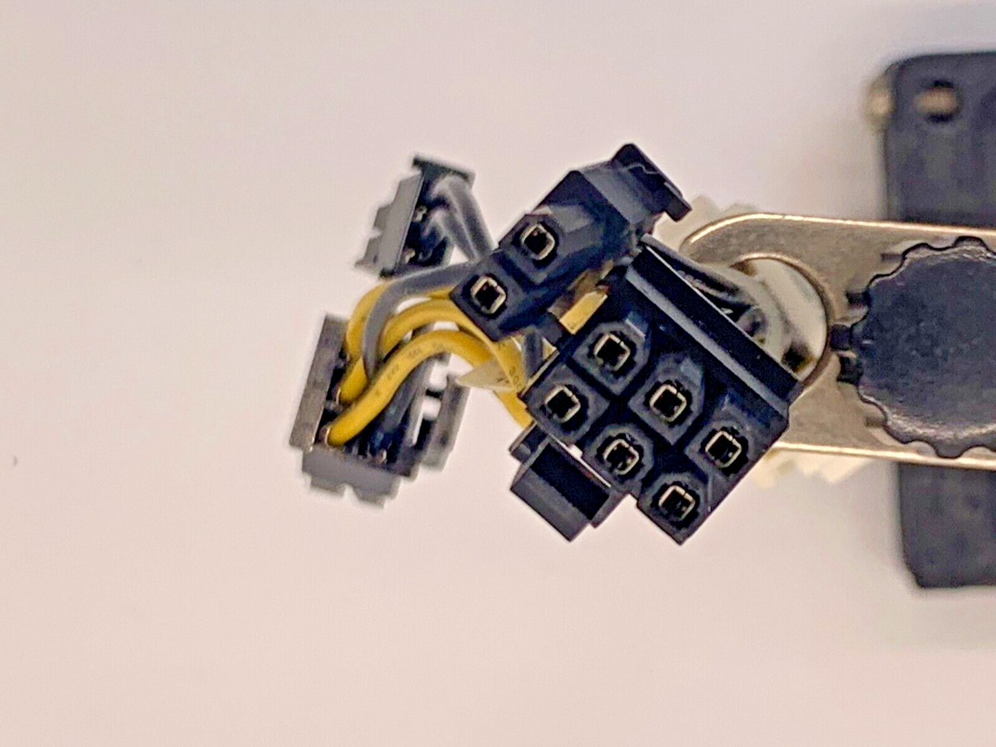 Supermicro CBL-PWEX-1040 CPU 8-pin to two 6+2 Pin PCIE 5cm GPU Power Cable