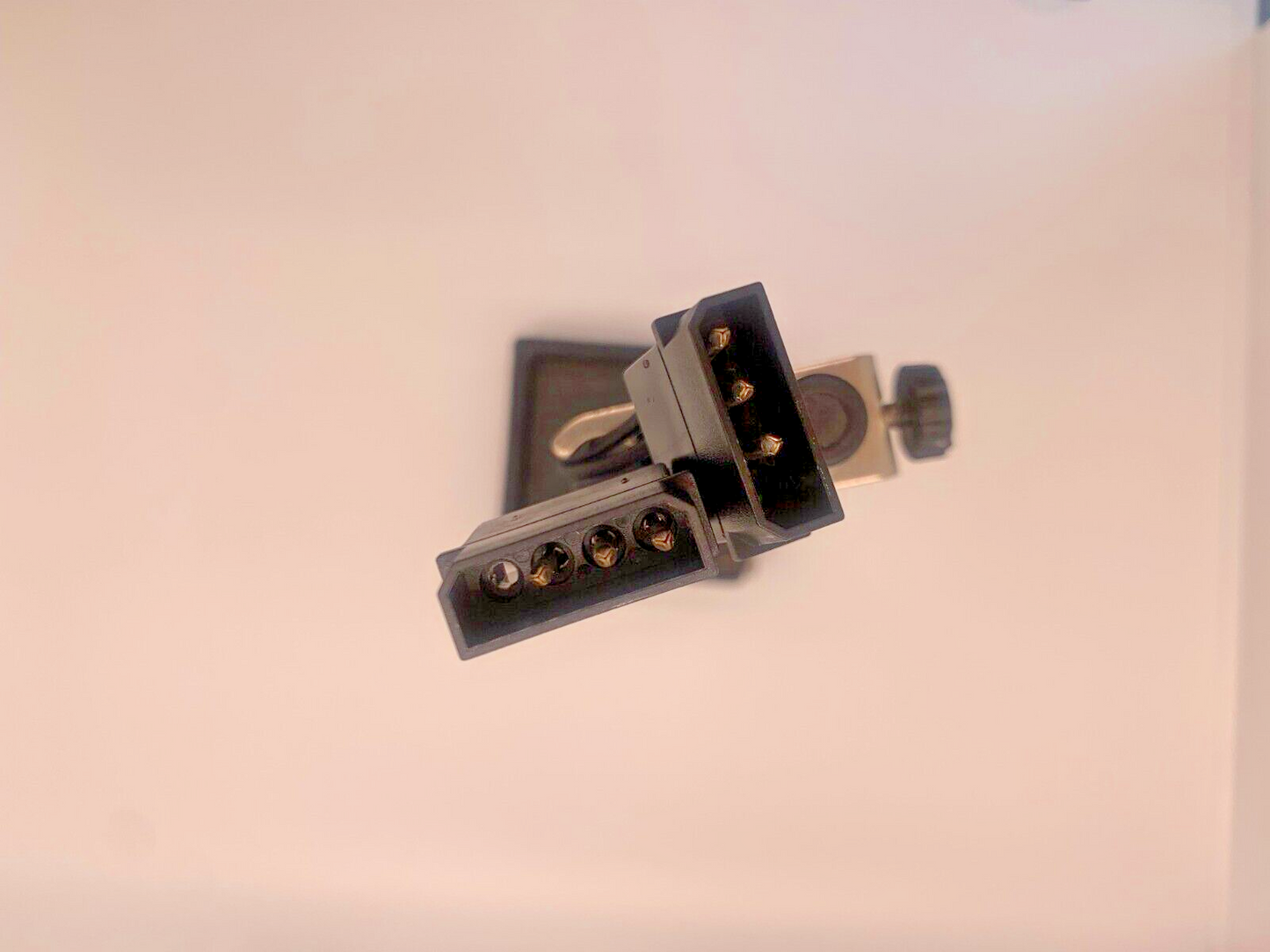 EVGA W000-00-000144 Dual 4-Pin Molex to 6-Pin PCI-E Power adapter Cable