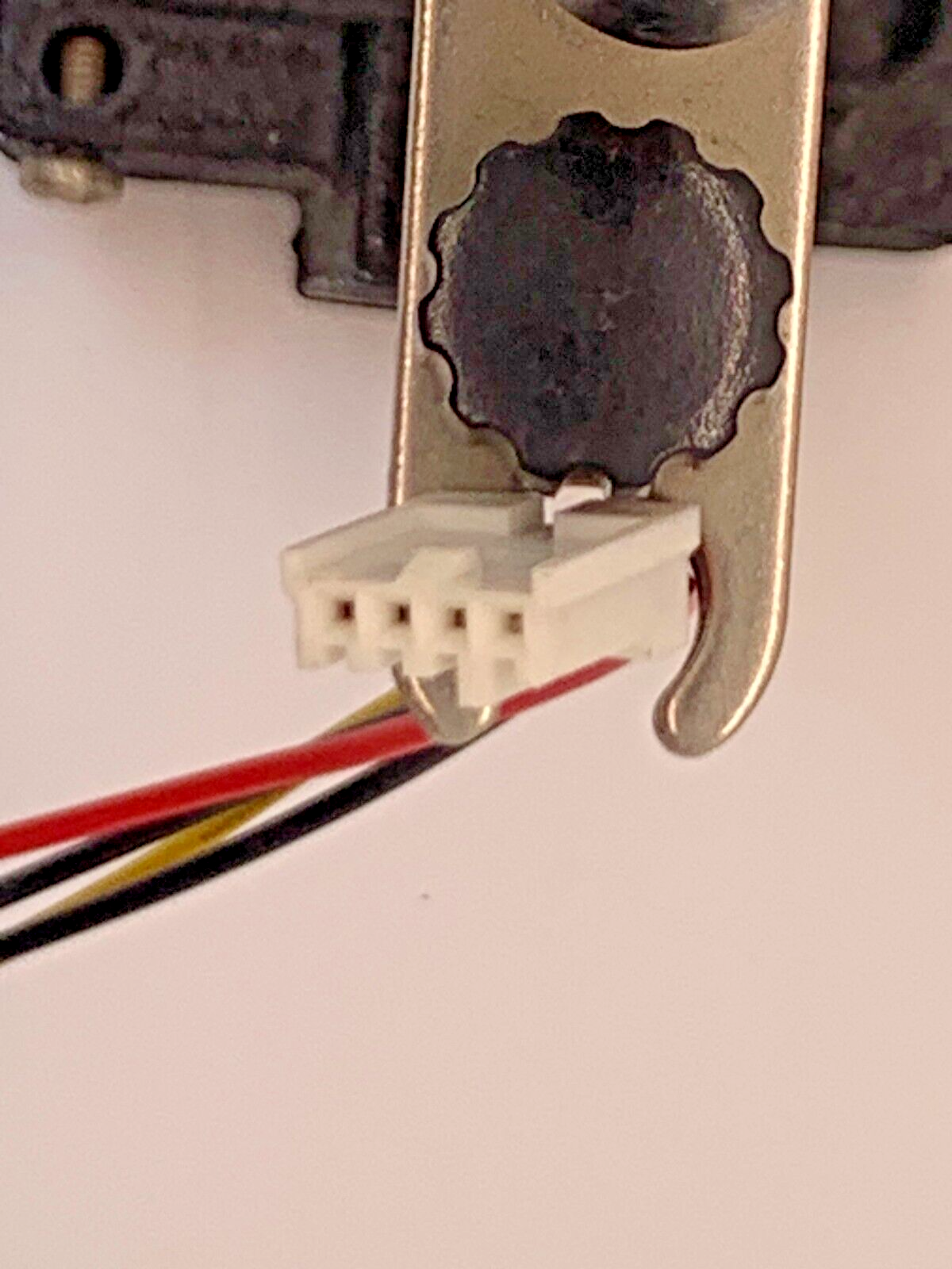 4-PIN MOLEX (M) TO 4-PIN FDD SP4 (F) 8 inch POWER ADAPTER CABLE