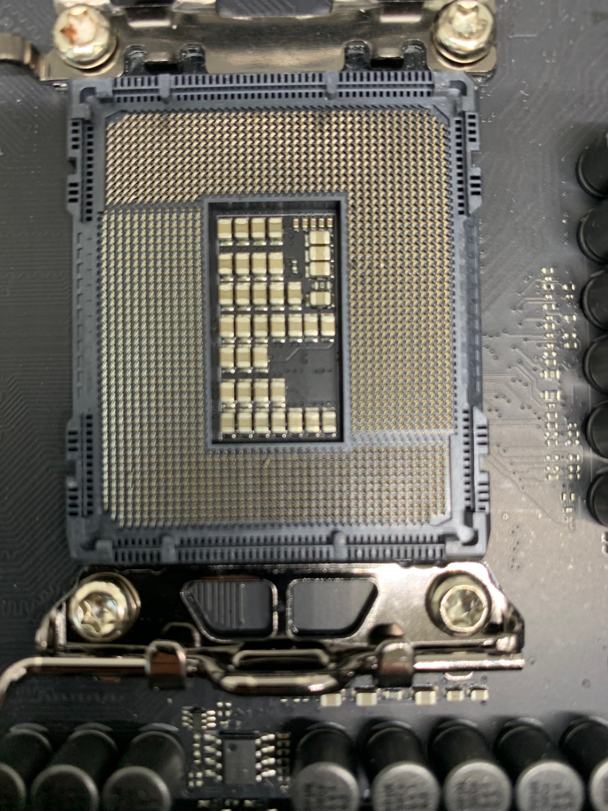 ASUS ROG Maximus Z790 Hero WiFi LGA 1700 DDR5 ATX gaming motherboard