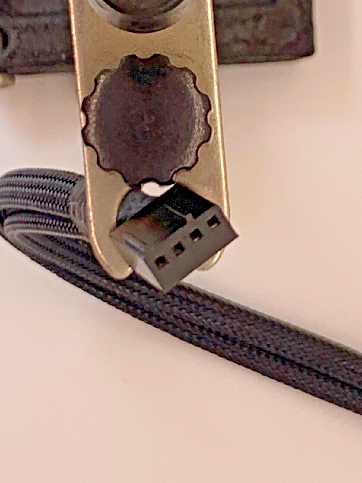 MSI MS-927 4-pin PWM fan splitter cable 10 inches female to male
