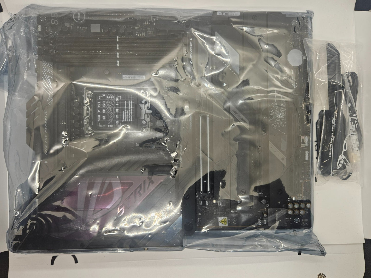ASUS ROG Strix Z790-E Gaming WiFi 6E LGA 1700 DDR5 ATX gaming motherboard