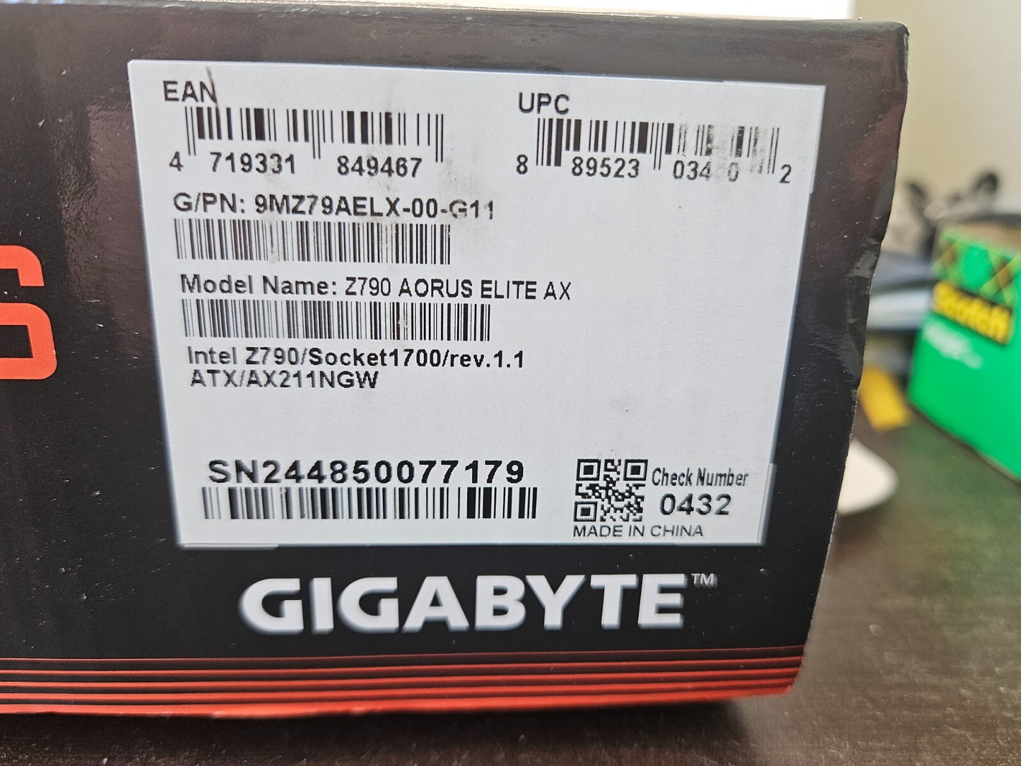 GIGABYTE Z790 AORUS Elite AX LGA 1700 Intel Z790 DDR5 ATX Motherboard
