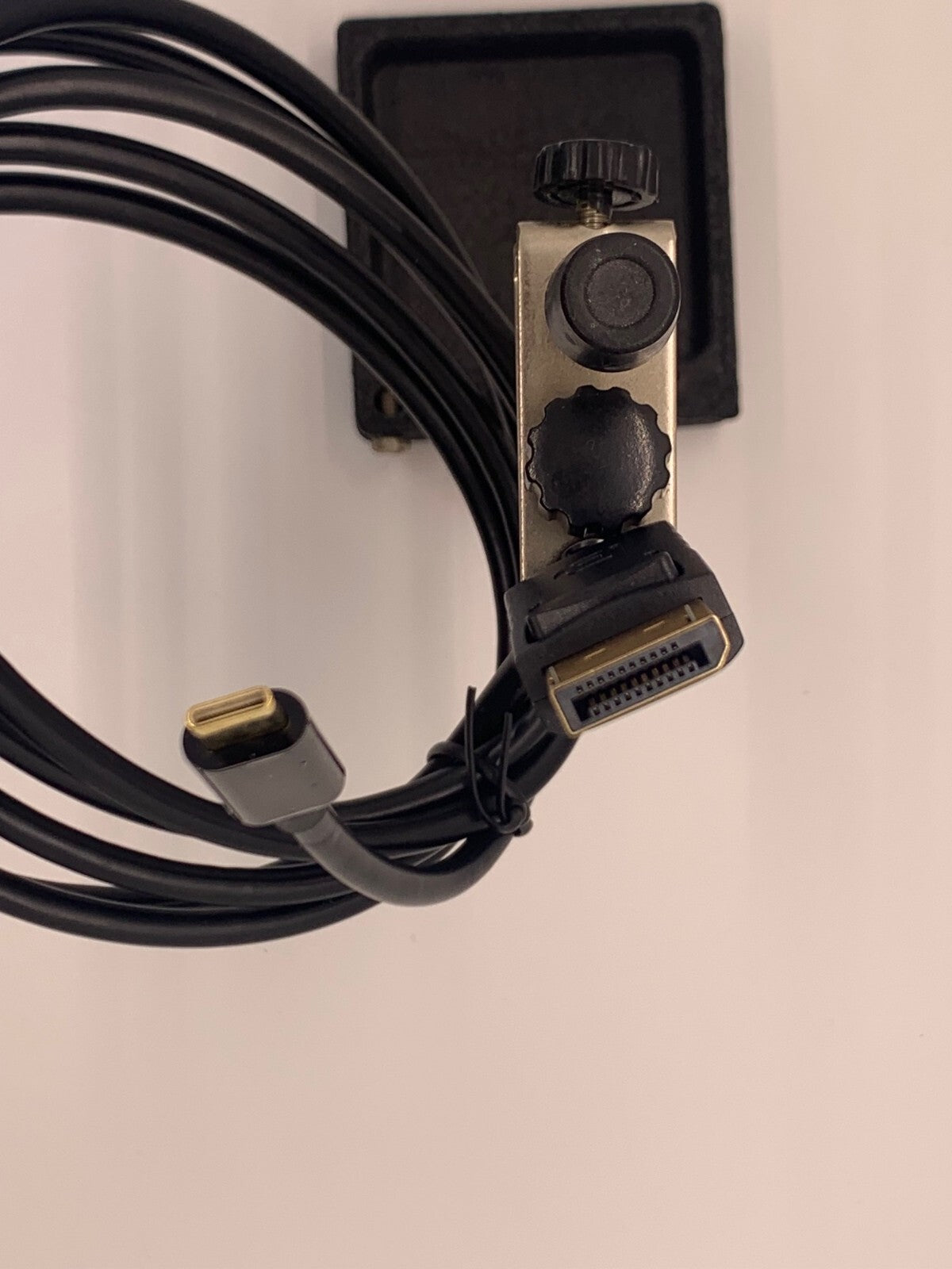 Lot of 50 USB-C male to Displayport male 1.8m 6ft 4K ULTRA HD 30Hz cable
