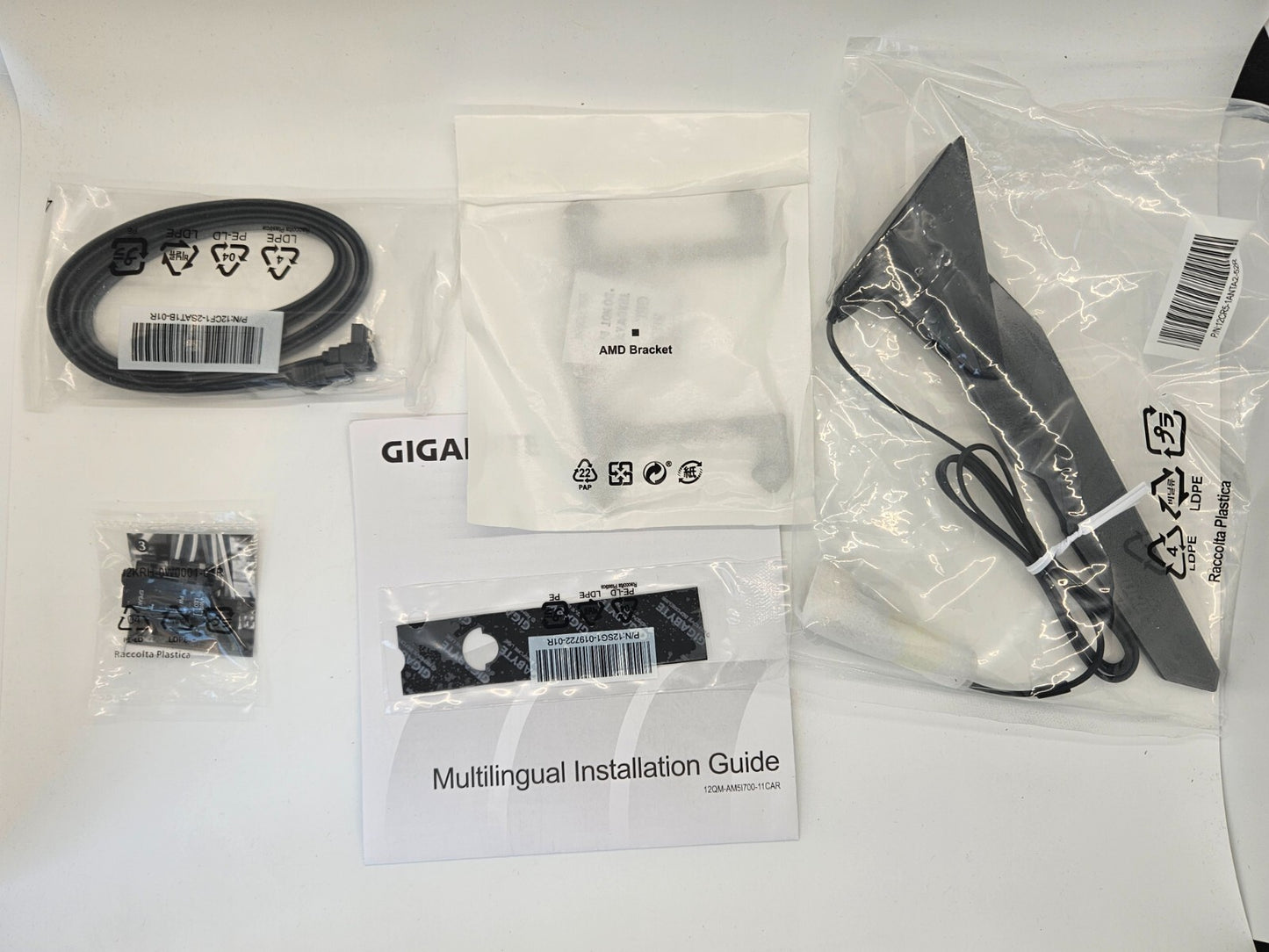 GIGABYTE Z790 AORUS Elite AX LGA 1700 Intel Z790 DDR5 ATX Motherboard
