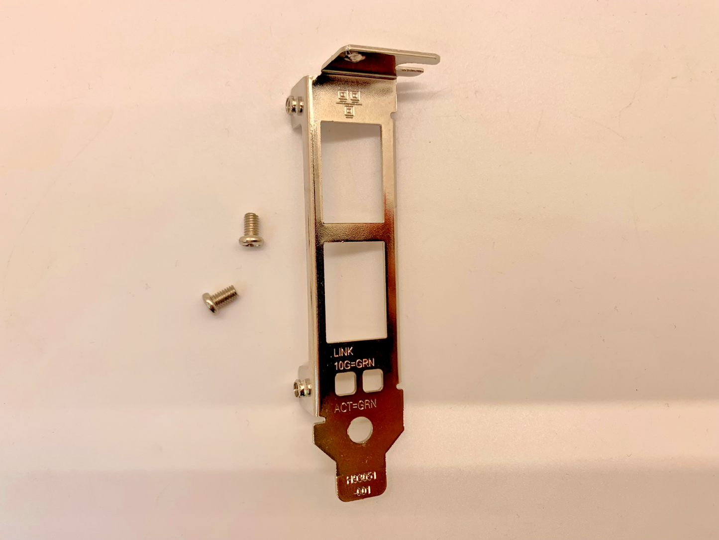 Intel H93051-001 small form factor low profile bracket