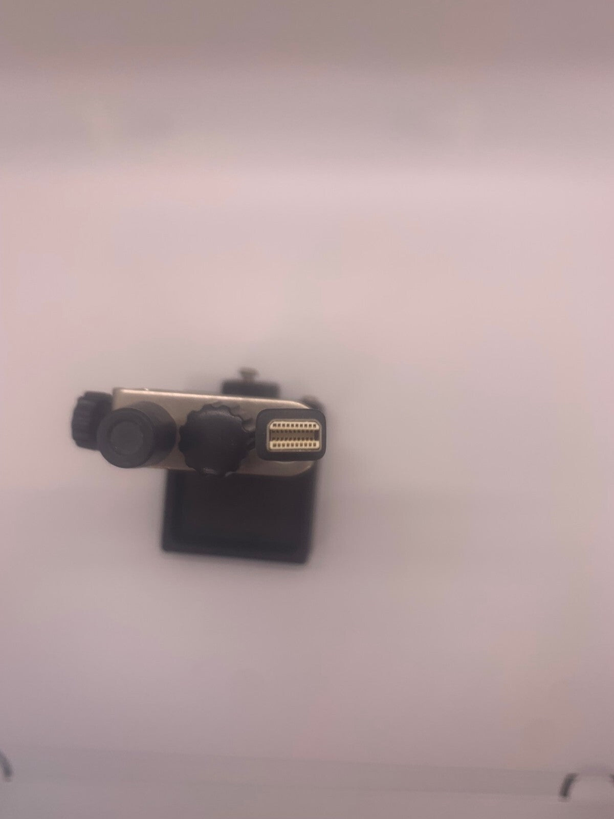 AMD 199-999440 Mini displayport (M) to DVI-I (F) single link active adapter