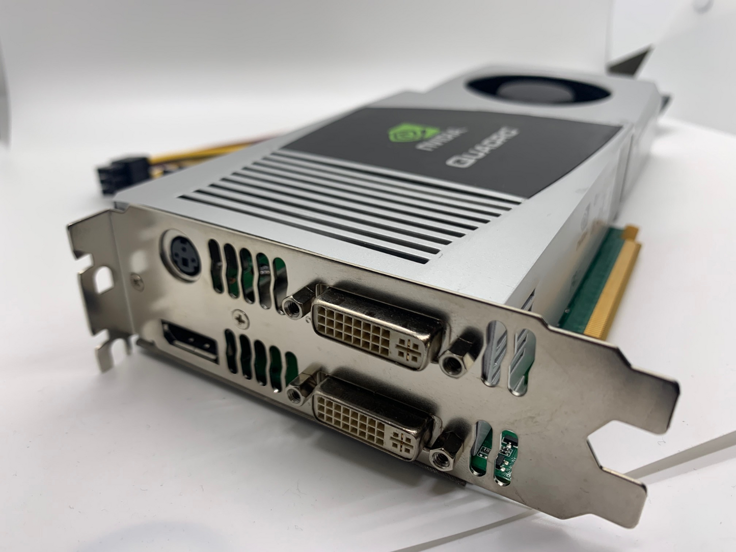 HP FZ559AA FZ559UT NVIDIA Quadro FX 5800 4GB GDDR3 SDRAM PCI Ex16 video card